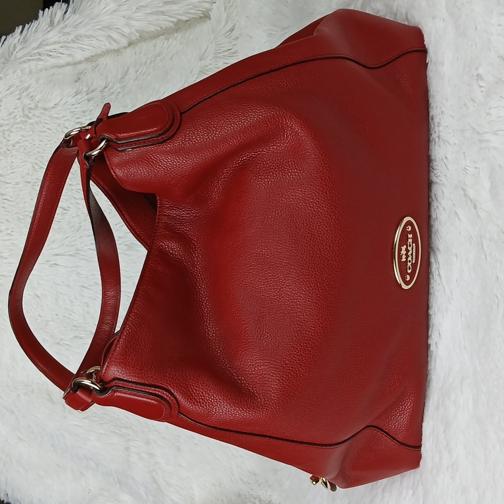 Coach 33547 Edie Shoulder Bag in Pebbled Leather